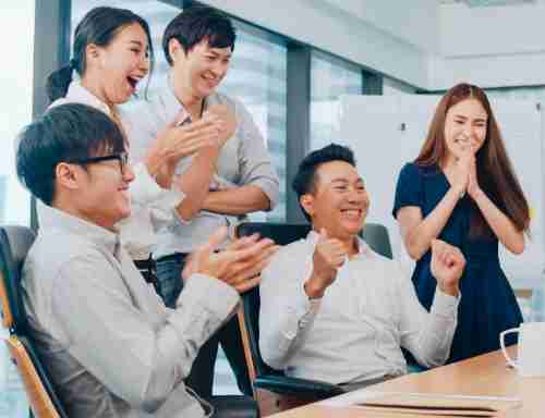 在红龙扑克学习、、成长茁壮